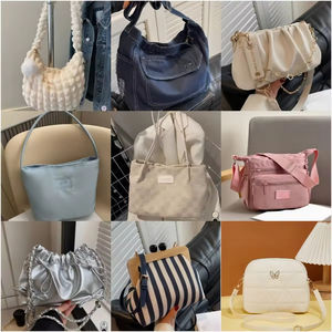 Marka Stok Paketi Yüksek Kaliteli Kadın Karışık Malzeme 300g İkinci El Markalı Kullanılmış Balya Halinde Omuz Çantaları Rastgele Gönderim - Product Image 6