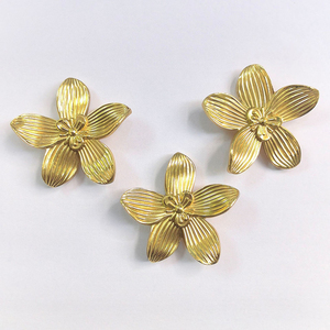 Fancy Decoration Brass Flower <strong>Knobs</strong> Kitchen Cabinet <strong>Door</strong> Wardrobe Drawer Pulls Handle Furniture Hardware - Product Image 3