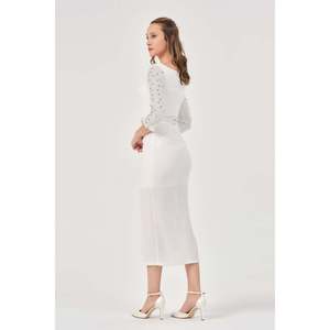 DANS Pull décontracté écru pour femme, motif uni, épaisseur standard, col rond, manches longues, tailles 38-42 - Product Image 2