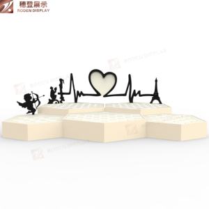 Exhibidor de Joyería Hexagonal Romántico de Color Marfil, de Lujo, Personalizable, Combinado, Acrílico, Cuero PU, Ecológico - Product Image 3