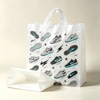 Sac de shopping en plastique spécial pour vêtements avec poignée, sac d'emballage pour vêtements à porter à la main