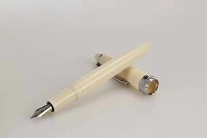 Pluma estilográfica de plástico serie JINHAO 992 con acentos de metal, elegante instrumento de escritura asequible - Product Image 4