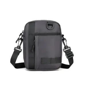 Phong cách mới fashional Oxford nam thiết kế đơn giản Polyester Sling có thể điều chỉnh vành đai Mens Crossbody Túi không thấm nước Túi Messenger