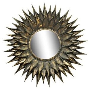 Miroir en métal au design floral avec cadre unique, parfait pour les accessoires de salle de bain et la décoration élégante de l'hôtel. - Product Image 4