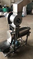 Automatische, op motor aangedreven fruit- en groentesapcentrifuge voor tomaat, appel, kokosnoot en melk