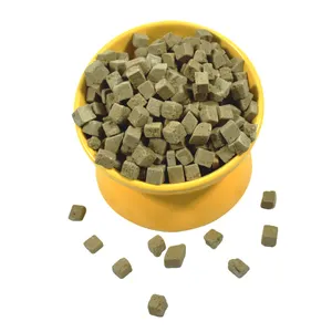 Natural 100% freeze dried chicken liver cube dices dry cat food dog pet treats snacks supplier with OEM ODM