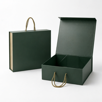 Boîte cadeau rigide à fermeture magnétique avec poignée en corde, emballage de luxe, vente en gros, logo personnalisé, vêtements de mode, vente au détail, cadeau