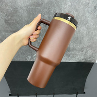 Vaso Térmico de Lujo Personalizado de 40oz, Acero Inoxidable 304, Doble Pared Aislada, con Detalles en Dorado, Gran Capacidad, con Asa y Pajita para Deportes
