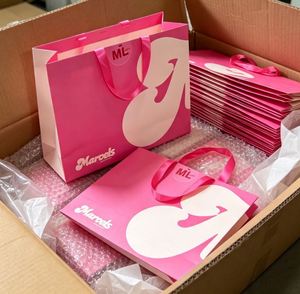 ถุงกระดาษพิมพ์ลายตามสั่งพร้อมริบบิ้นและโลโก้ของคุณเอง - Product Image 3