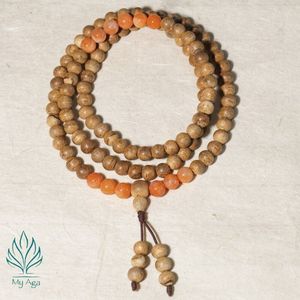 Perles de créateur en gros, bijoux ODM, 108 perles de Mala en bois d'agar naturel avec 96 perles de corail rouge, faites à la main au Vietnam - Product Image 2