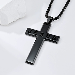 <span class=keywords><strong>Collier</strong></span> pendentif <span class=keywords><strong>croix</strong></span> de Jésus en acier inoxydable tendance personnalisé en gros YK, plaqué <span class=keywords><strong>or</strong></span>, bijoux religieux chrétiens pour hommes - Product Image 3