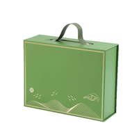 Boîte cadeau magnétique pliable de luxe avec logo personnalisé pour les souvenirs de vacances, boîtes d'emballage en gros, boîte en papier personnalisée de luxe imprimée