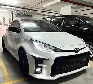 Alta demanda bastante usado Toyota Yaris Vitz Sedan para exportación