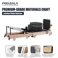 Machine de Pilates Reformer Pliante Hybride en Érable de Luxe, Design Professionnel Moderne pour Studios d'Élite, Yoga et Fitness Haut de Gamme