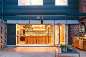 Pintu Eksterior Rumah Modern Aluminium Kaca Geser Pintu Lipat untuk Model Baru Rumah Jendela dan Pintu