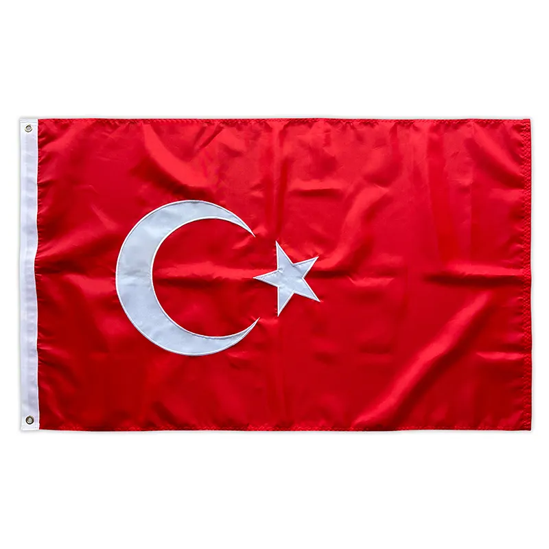 आउटडोर सजावटी उड़ान प्रोमोशनल तुर्की झंडे राष्ट्रीय देश के झंडे 3X5 फीट दो पीतल के ग्रोमेट के साथ