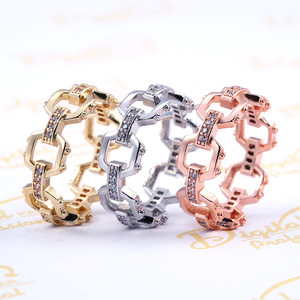 Anello da uomo in rame con zirconi intarsiati, elegante gioiello da mano per cerimonie e uso quotidiano - Product Image 4