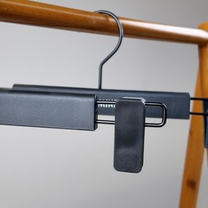 着衣ハンガー軽量プラスチックパンツラック - Product Image 2