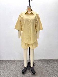 Ensemble 2 pièces chemise et short jaune rayé à dos ouvert avec détail de nouage pour femme Sehe Fashion - Product Image 5