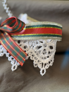 New Elegant Bow Lace-trimmed Snowflake Pendant Pet Necklace - Product Image 6