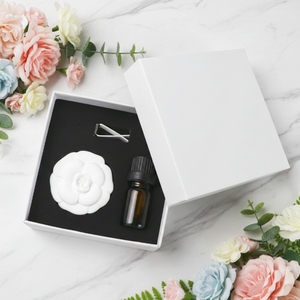 Factory Wholesale Scented <strong>Ceramic</strong> Car Vent Clip Air Freshener Home Fragrance Porcelain Aroma Plaster Essential Oil Reed <strong>Diffuser</strong> - Product Image 1