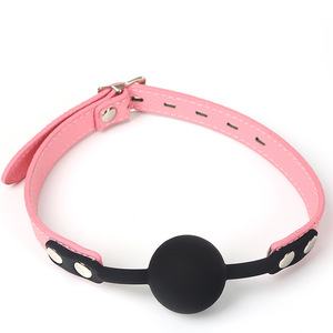 ที่ปิดปากซิลิโคนสีดำทรงกลมสำหรับผู้ใหญ่ ใช้สำหรับการเล่นแบบ BDSM - Product Image 3
