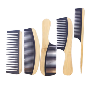 Peigne à cheveux carré en bois à dents larges coupe courte barbier en bambou éliminant les pellicules et empêchant l'électricité statique - Product Image 1
