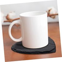 Sous-verres en ardoise noire personnalisés 2023, vente en gros, classiques, résistants à la chaleur, en forme de cœur, gravure laser, pour la maison, l'hôtel, le restaurant
