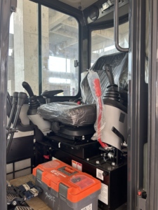 Miniexcavadora compacta 9035F de 35 toneladas con giro de cola cero, motor Yanmar, mejor que Kubota KX033, motor Yanmar ViO35 303.5 - Product Image 5