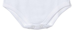 Breathable <b>White</b> Short Sleeves Thermal Lapped Shoulder Bodysuit for 0-4 Year Olds Baby Italian Wholesale Brand for Export - Product Image 3