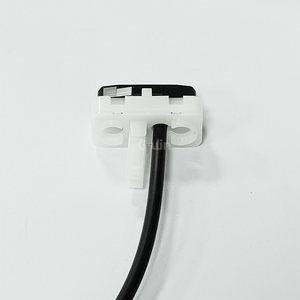 Pièce de rechange d'origine Roland 1000004546 ASSY,CAP-TOP 2 XC-540 pour Roland Rs640/Vp540/Sp540/Vp300/Xc540 - Product Image 4