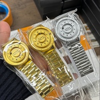 Montre pour homme en acier inoxydable avec chiffres arabes, pointeur magnétique à bille de fer, montre à quartz, montre de luxe pour homme en or SABR