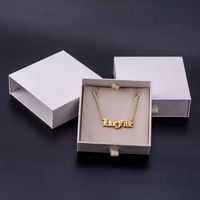 Boîte d'emballage rigide gaufrée avec doublure en éponge, imprimée « Graduation », pour ustensiles de cuisine Nimco Jewelrh, modèle Nipple Lilac, collection Quatre Épices
