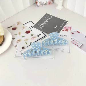 Pinza para el pelo <span class=keywords><strong>de</strong></span> acetato con estampado <span class=keywords><strong>de</strong></span> broma fresca para <span class=keywords><strong>mujer</strong></span>, tocado <span class=keywords><strong>de</strong></span> diseño francés con incrustaciones <span class=keywords><strong>de</strong></span> diamantes para estilo <span class=keywords><strong>de</strong></span> fiesta dulce - Product Image 3