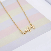 Rebaccas Cadeau de mariée Collier de mariage Collier Wifey Or rose Acier inoxydable Argent Haut de gamme Alliage de zinc Tendance Assurance commerciale