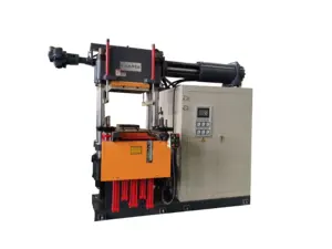 Macchina per lo stampaggio ad iniezione di gomma siliconica, macchina per la produzione di isolanti, macchina LSR 550T