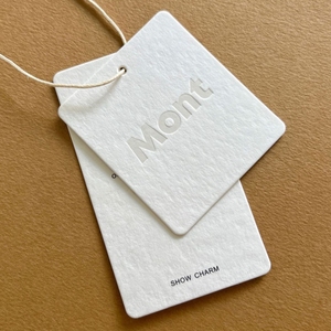 Etiqueta Colgante para Ropa de Moda, Papel Texturizado, Diseño Personalizado de Lujo, Suministro de Fábrica - MOQ 500 Piezas, Tamaños Personalizados, Cuatro Estaciones - Product Image 4