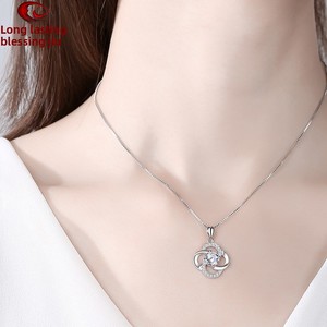 Conjunto <span class=keywords><strong>de</strong></span> Joyería <span class=keywords><strong>de</strong></span> <span class=keywords><strong>Plata</strong></span> <span class=keywords><strong>de</strong></span> Ley S925 con Moissanita, Color D, VVS1, <span class=keywords><strong>Collar</strong></span> <span class=keywords><strong>y</strong></span> <span class=keywords><strong>Aretes</strong></span> con Diseño <span class=keywords><strong>de</strong></span> Trébol, Certificado GRA, Oro <span class=keywords><strong>de</strong></span> 18K para Mujer - Product Image 4
