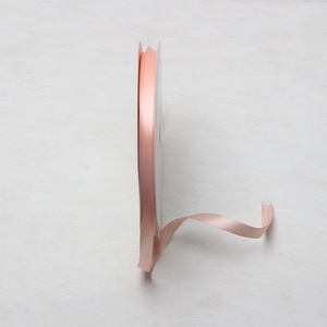 ริบบิ้นโพลีเอสเตอร์สีพื้นสองด้านแบบกำหนดเอง สำหรับห่อของขวัญและตกแต่ง - Product Image 3