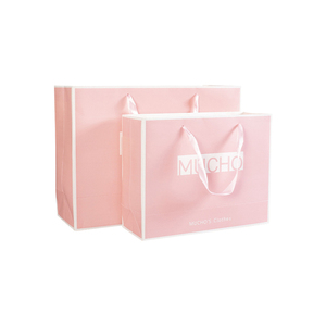 Fabrication de sacs à provisions roses de conception rigide de luxe sur mesure sacs de t-shirt réutilisables - Product Image 1