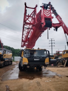 China Top Brand New STC2000C8-8 200Ton Hydraulic Truck <b>Crane</b> Telescopic Boom 8 Section Boom High Performance Best-selling - Product Image 5