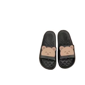 Dernier modèle de pantoufles pour femmes sandales d'intérieur vente en gros de pantoufles et chaussures pour femmes et hommes - Product Image 1