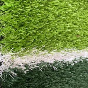 Terrain <span class=keywords><strong>de</strong></span> football <span class=keywords><strong>Tapis</strong></span> <span class=keywords><strong>de</strong></span> gazon artificiel <span class=keywords><strong>Tapis</strong></span> <span class=keywords><strong>de</strong></span> terrain <span class=keywords><strong>de</strong></span> jeu pour la maternelle Couverture <span class=keywords><strong>de</strong></span> sol extérieure Pelouse <span class=keywords><strong>de</strong></span> simulation artificielle - Product Image 3