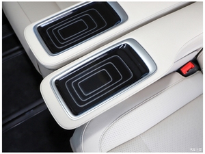 Nouveau Siège de Voiture Électrique Coulissant et Inclinable en Cuir de Luxe Première Classe VIP avec Écran Tactile et Recharge Sans Fil pour Van - Product Image 5