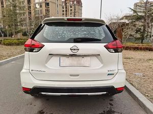 Nissan X-Trail 2.0L CVT <span class=keywords><strong>7</strong></span>-Seat Comfort Edition 2WD QR25DE Moteur SUV compact National V 2017 d'occasion - Product Image 5