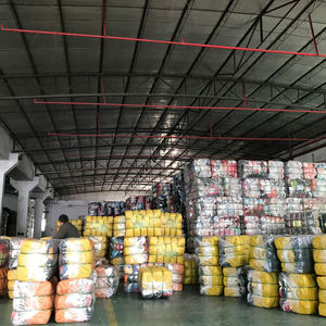 <span class=keywords><strong>Abbigliamento</strong></span> Usato Estivo di Alta Qualità all'Ingrosso T-Shirt da <span class=keywords><strong>Uomo</strong></span> di Marca in Balle di Vestiti di Seconda Mano - Product Image 6