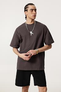 T-shirt Homme Oversize en Coton de Haute Qualité 235 g/m² à Col Rond, Sensation Fraîche, Vente en Gros - Product Image 4