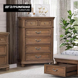 Set Camera da Letto Classico in Legno Massello Oversize King/Queen Size, Mobili di Lusso in Stile Europeo per Appartamenti e Ville di Alta Gamma - Product Image 6