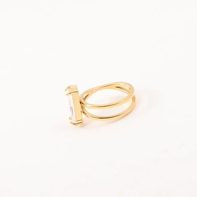 Hochwertiges 18k einfarbiges Rechteck-Gold Zirkonia zierliche doppellagige Ringe Edelstahl modische einfache vergoldete Schmuckteile
