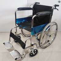 Fauteuil roulant manuel léger pliable en gros d'usine pour les personnes handicapées adapté au traitement de réadaptation
